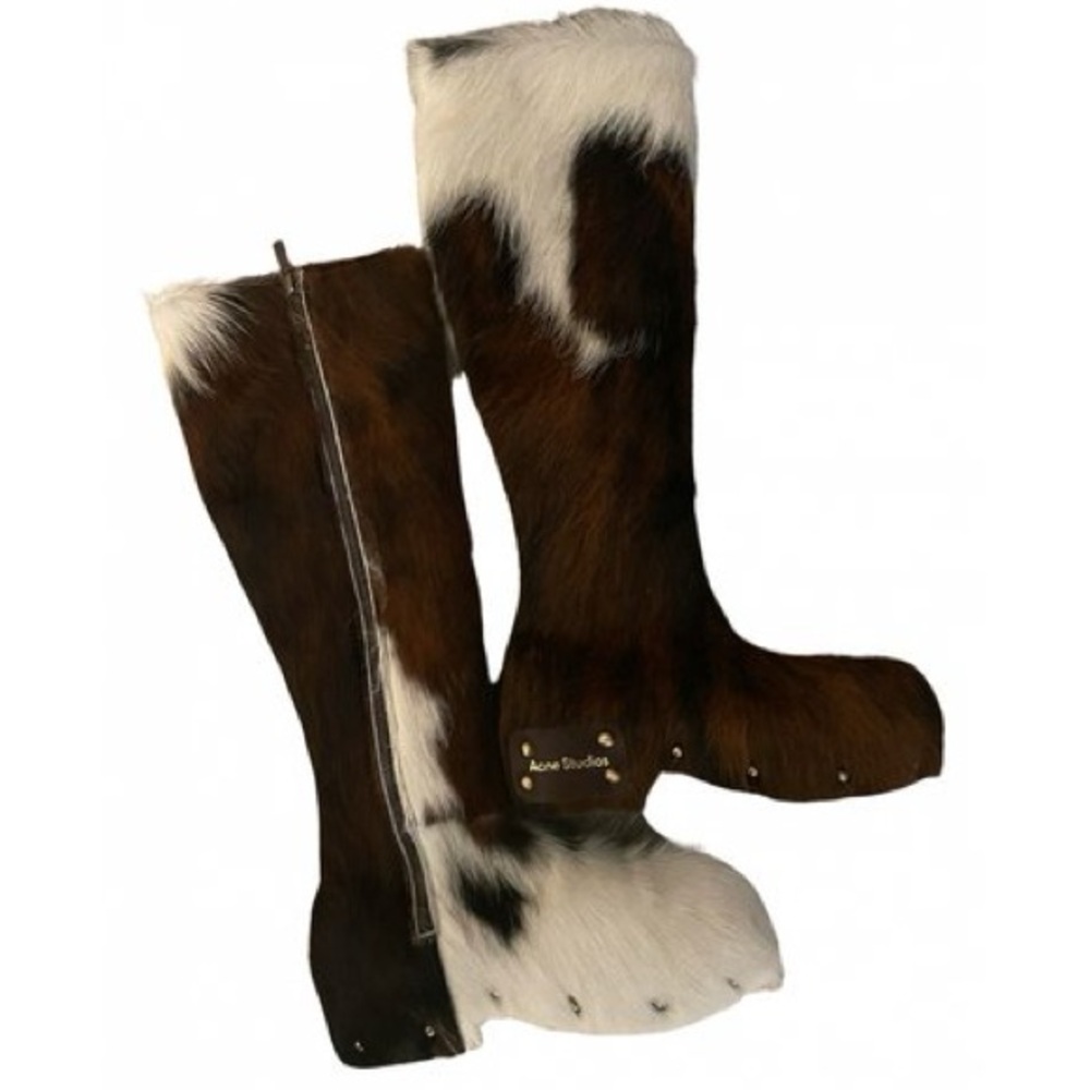 ISO ACNE STUDIOS MULTI-BROWN STUDDED FUR BOOTS